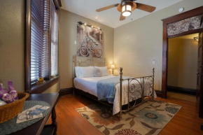 FlatIron Suite 102 - historic sandstone hotel